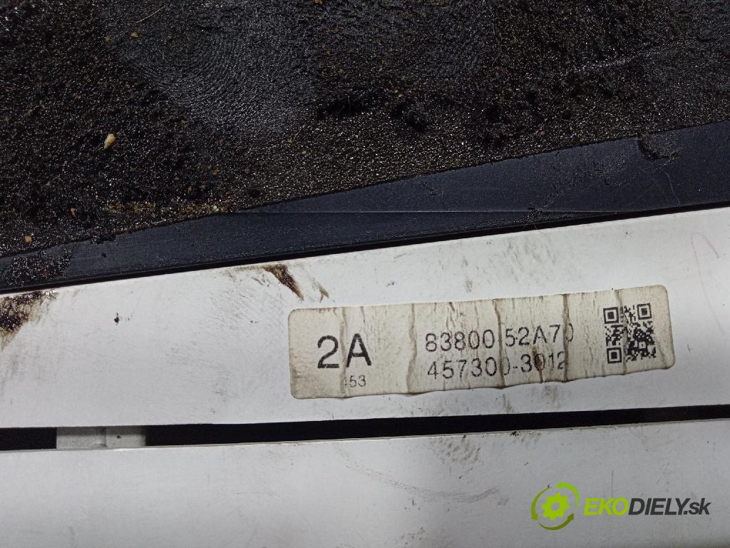 Toyota Yaris 2006 prístrojovka/ budíky 8380052A70