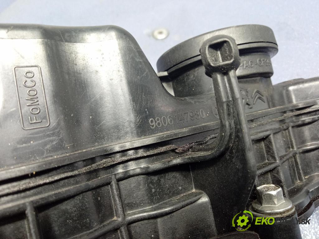 Citroen C4 2016 kryt Ventily 9806147980