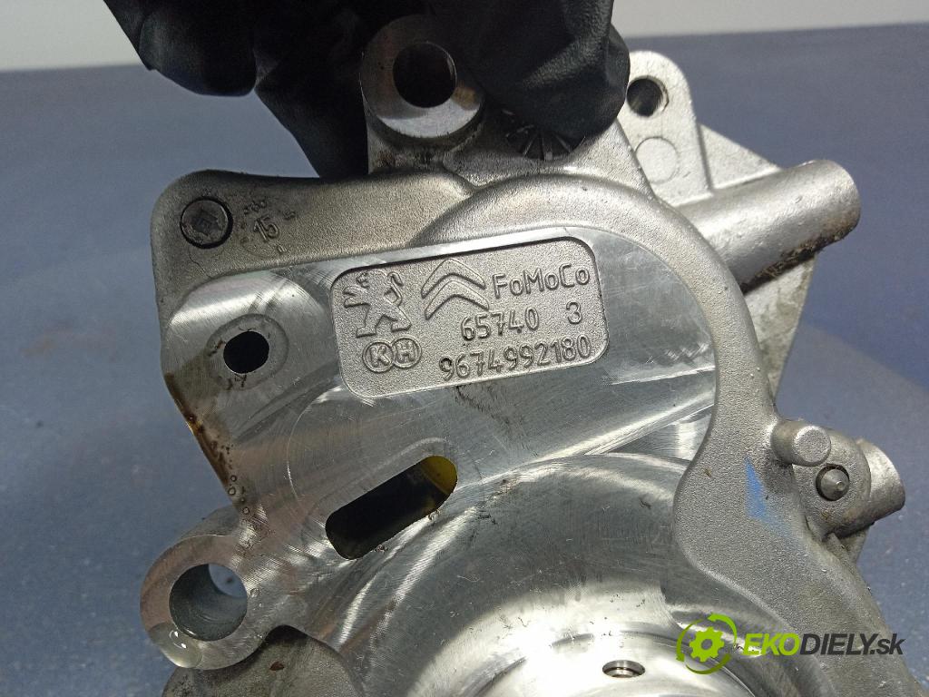 Citroen C4 2016 čerpadlo Injekce: 9674992280