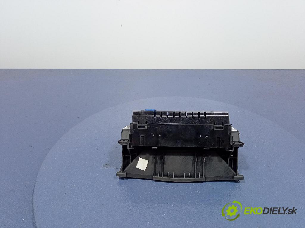 Opel Astra 2007 displej Radio / GPS 13178570