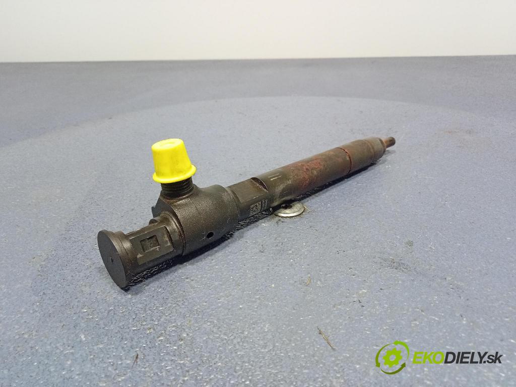Citroen C4 2016 vstřikovač 9674984080