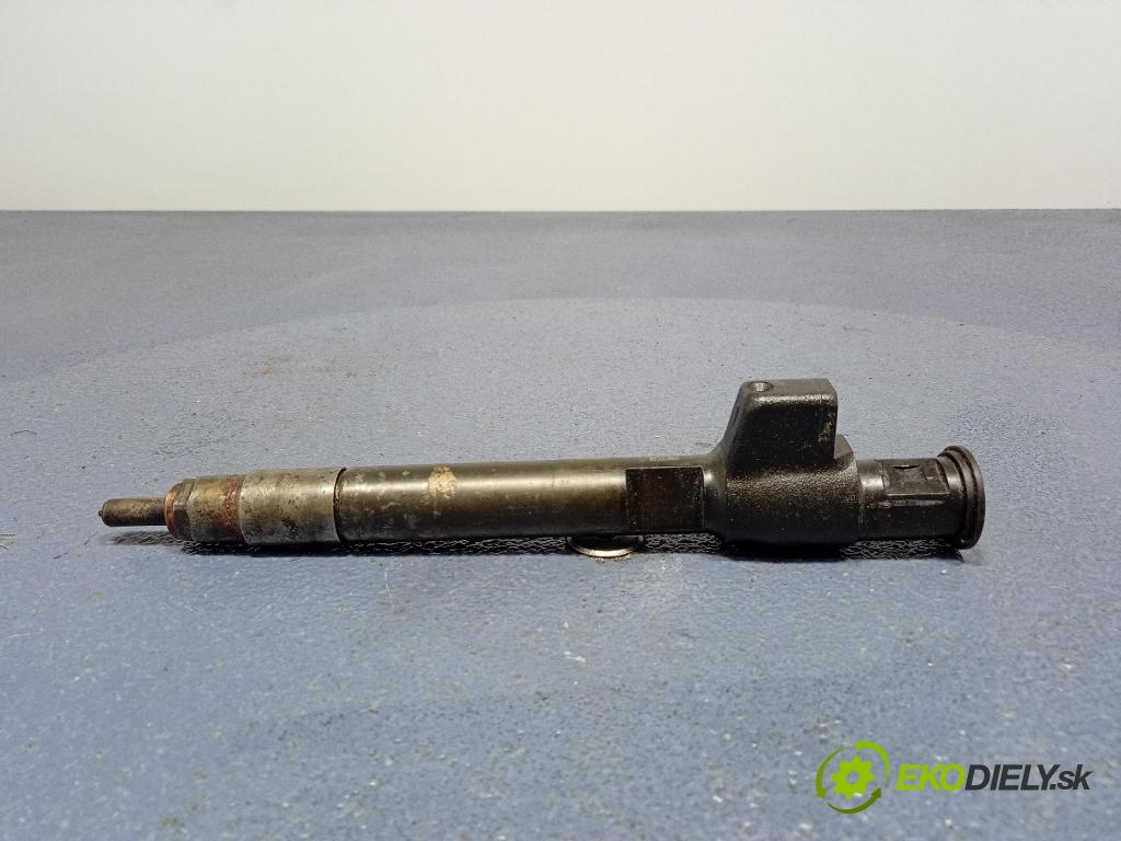 Citroen C4 2016 vstřikovač 9674984080