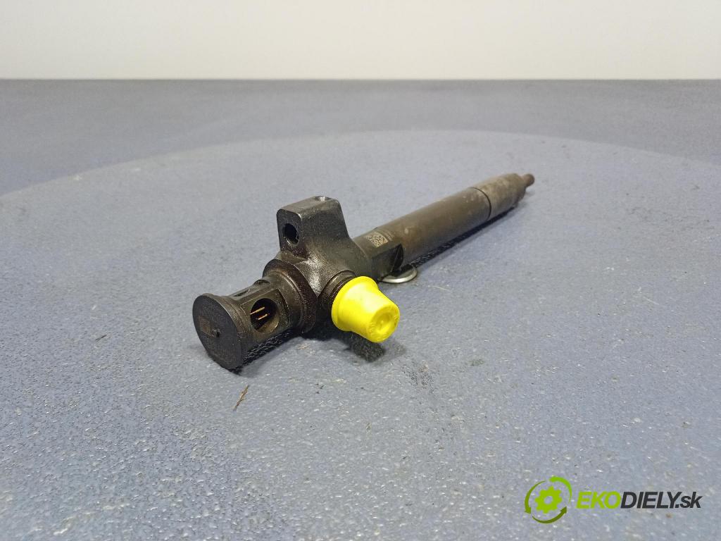 Citroen C4 2016 vstřikovač 9674984080