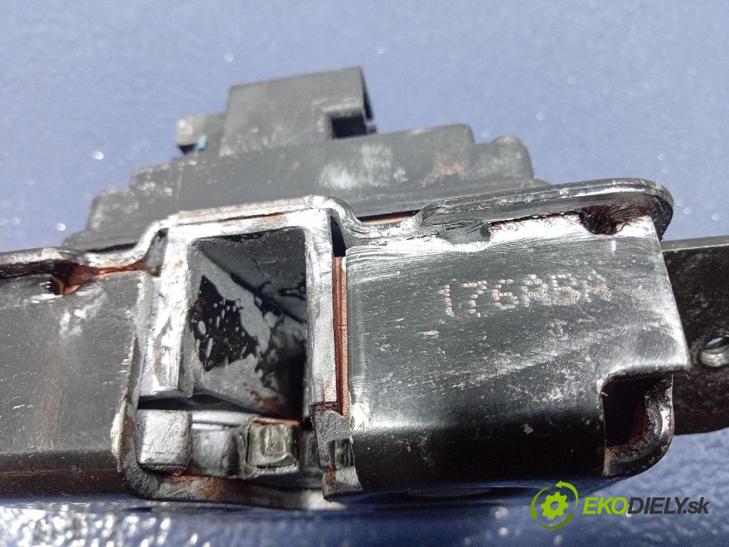 Jeep Compass 2007 zámek Klapky: kufr 176ABA
