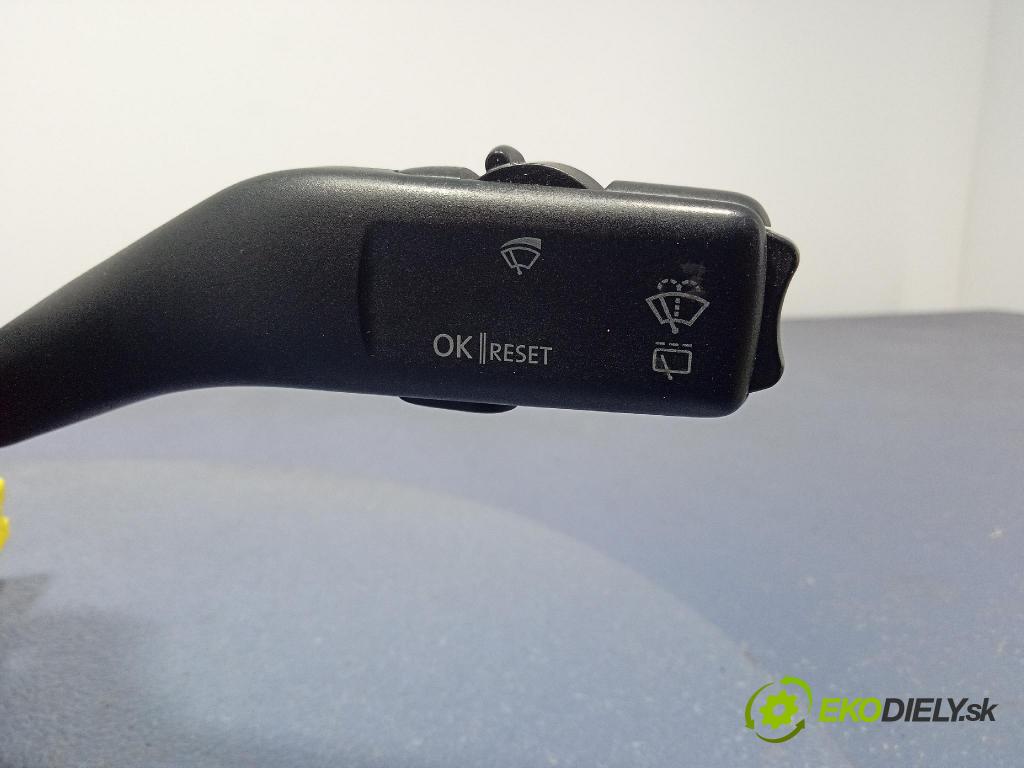 Audi A3 2003 Přepínač Komplex: 8P0907137Q