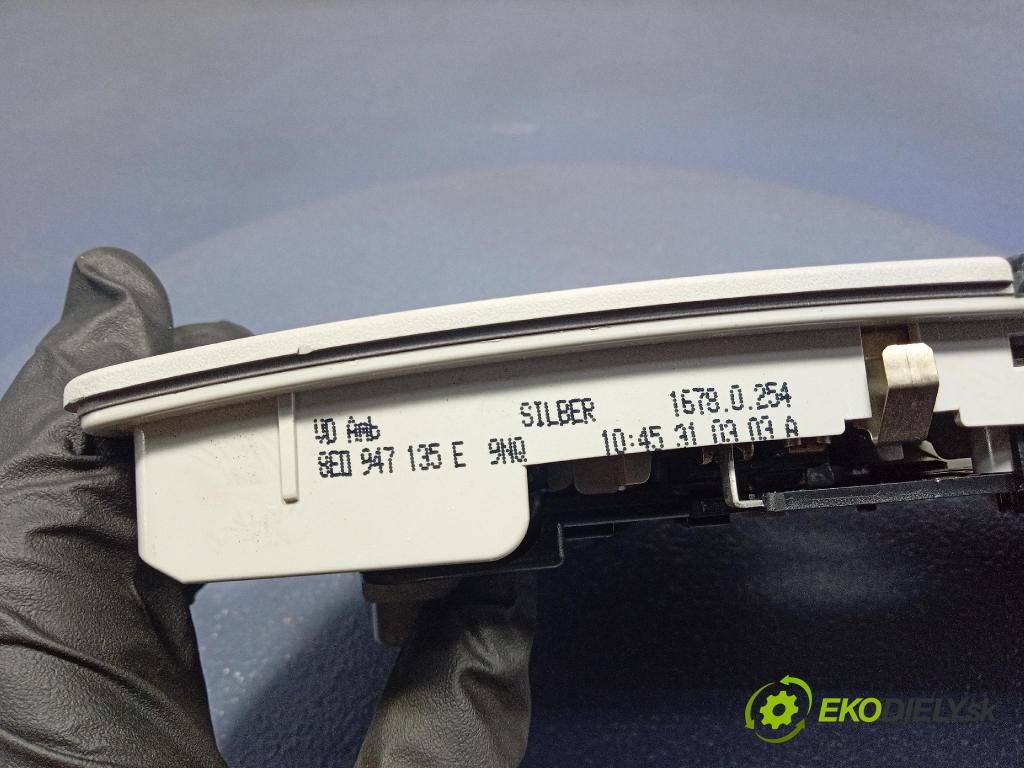 Audi A3 2003 Lampy Uvnitř 8E0947135E