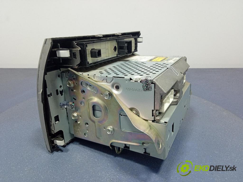 Toyota Corolla verso 2006 Radio I Navigace: 86120-0F010