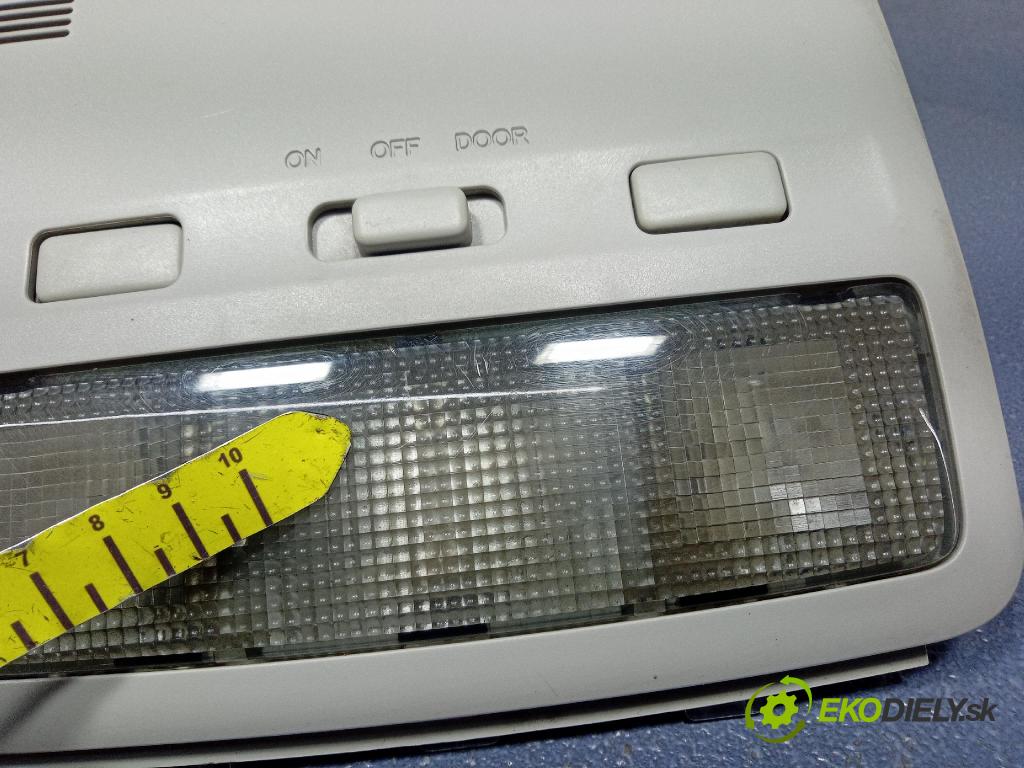 Toyota Corolla verso 2006 Lampy Uvnitř 81263-05230