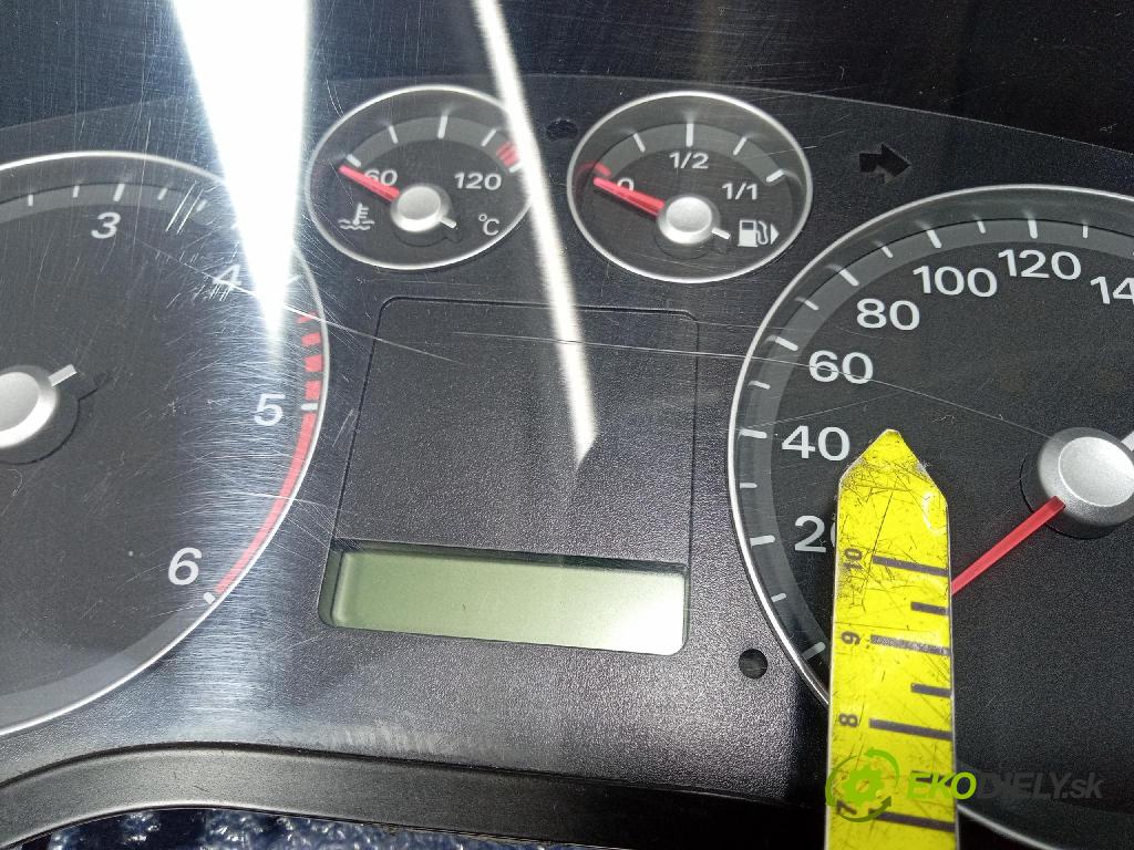 Ford Focus 2005 prístrojovka/ budíky 3M5F10841B