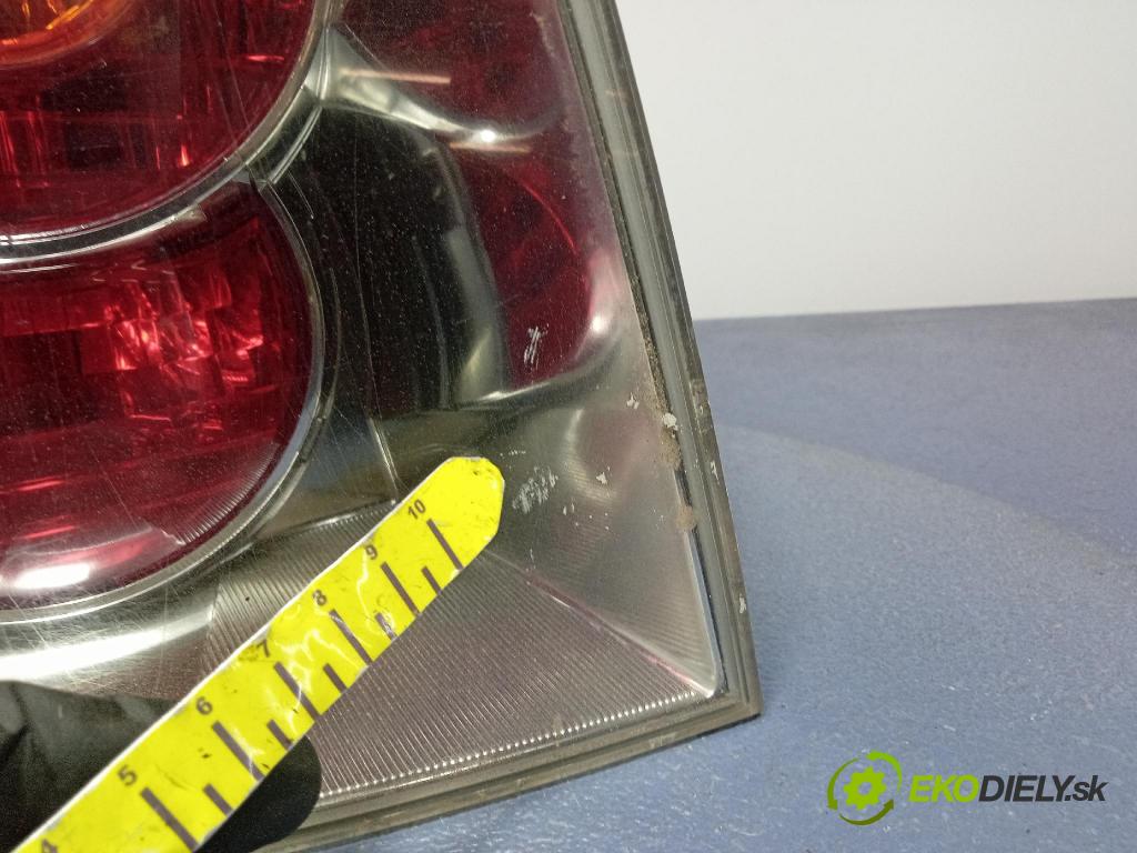 Toyota Corolla verso 2006 světlo Zad: levá Mimo: 0F-01