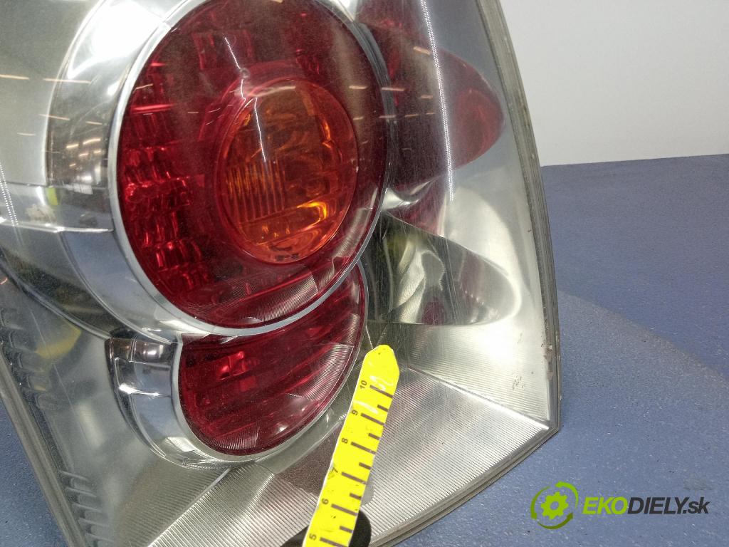 Toyota Corolla verso 2006 světlo Zad: levá Mimo: 0F-01