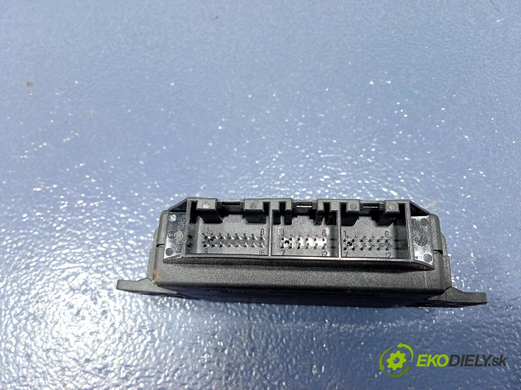 Honda Civic 2005 řídící jednotka 0263004147