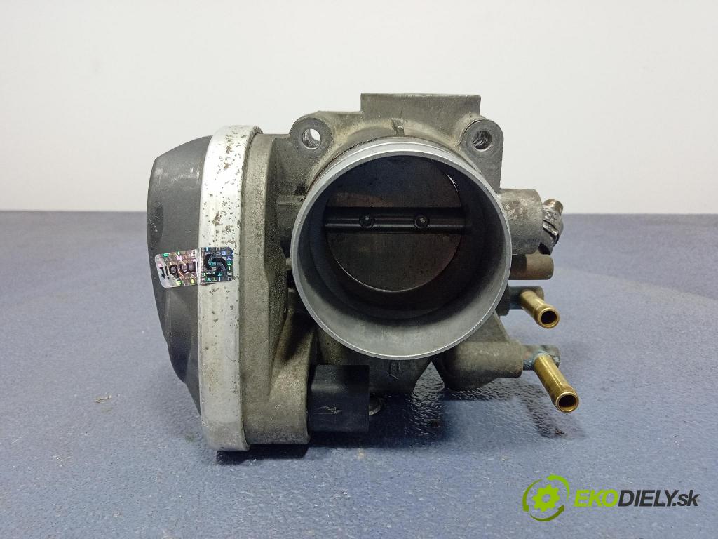 Audi A3 2003 škrticí klapka 06A133062AB