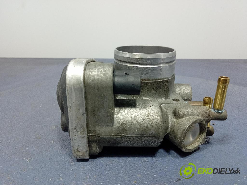 Audi A3 2003 škrticí klapka 06A133062AB