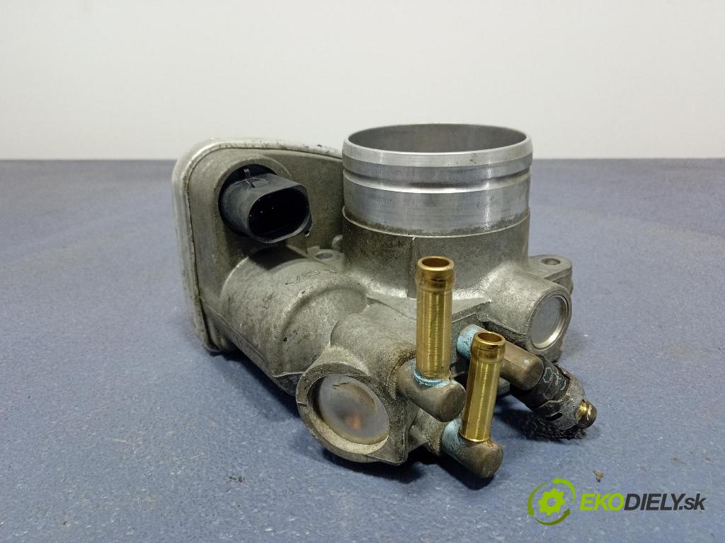 Audi A3 2003 škrticí klapka 06A133062AB