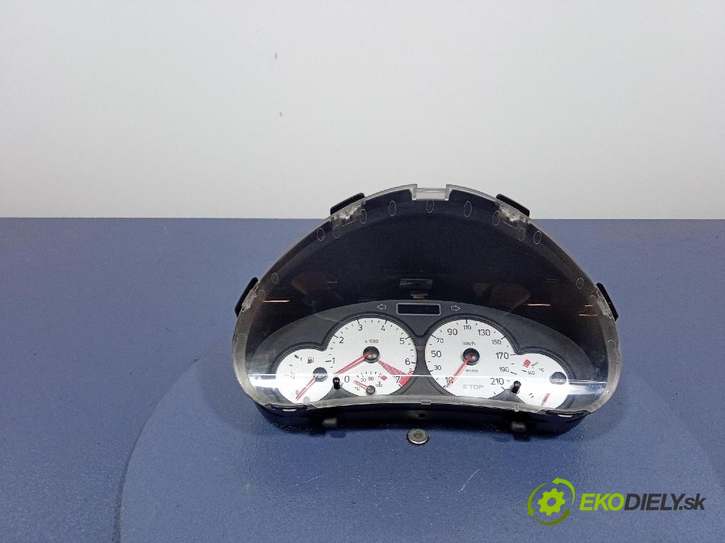 Peugeot 206 2002 Přístrojová deska 9645847380