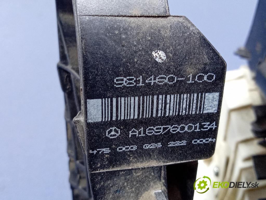 Mercedes A-Klasa 2005 zámek dveře před Levý: 1697202535