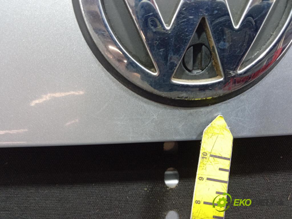 Vw Golf 2001 zadní dveře kufra: kufr 