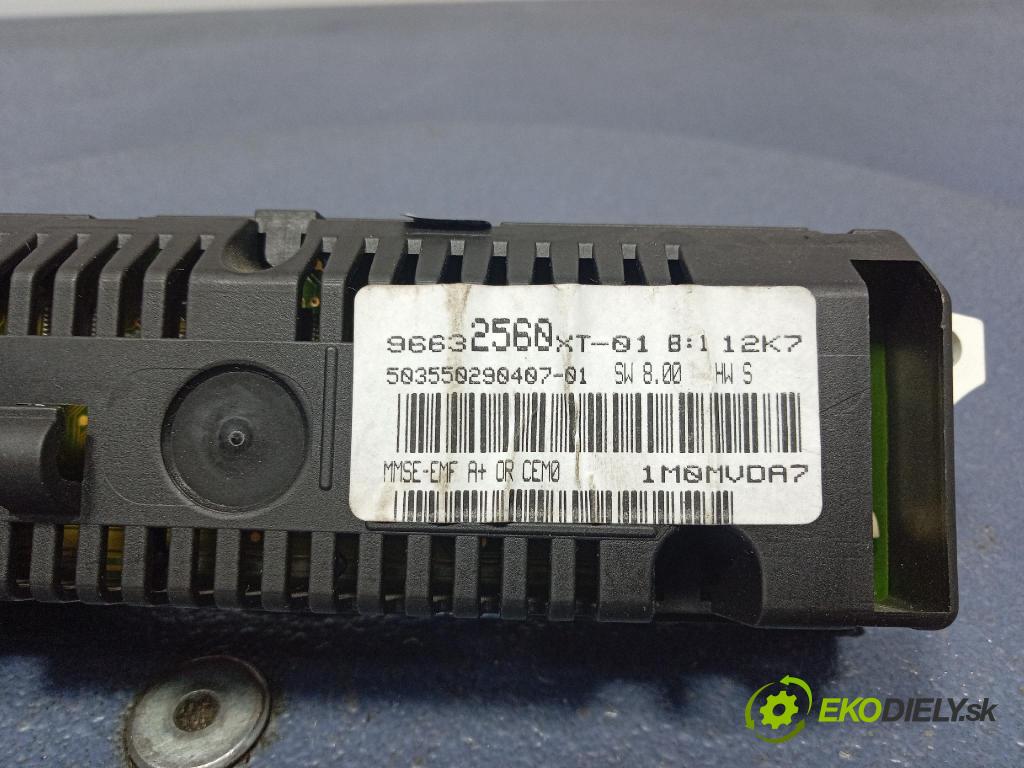 Citroen C3 2007 displej Radio / GPS 96632560XT