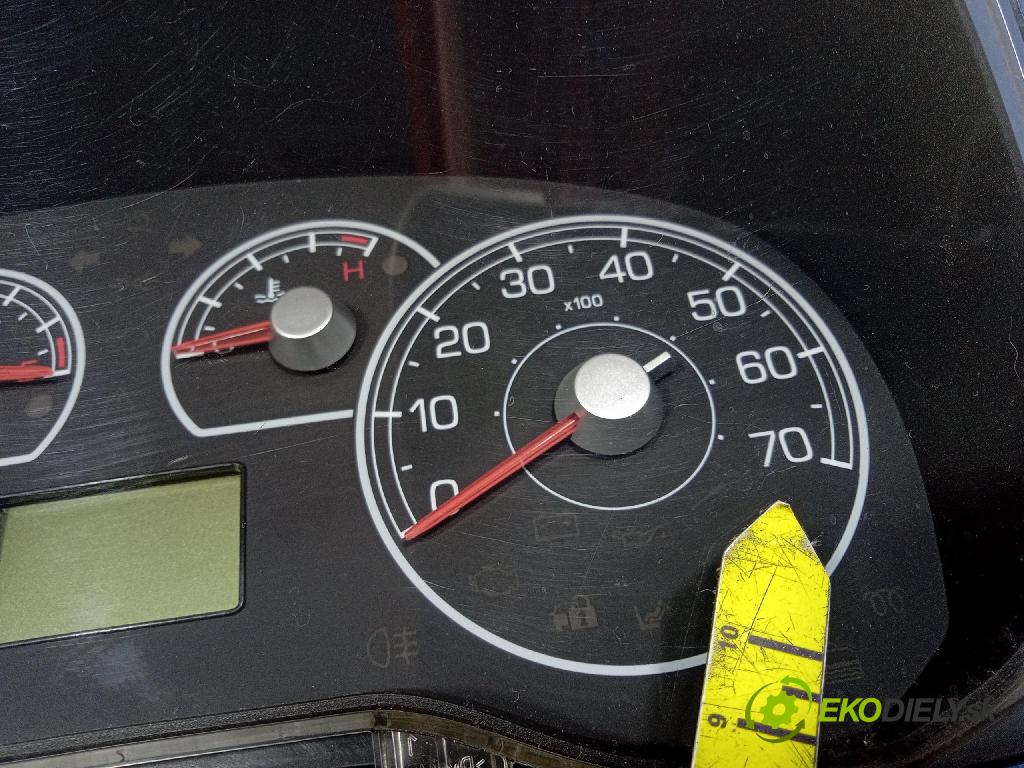 Fiat Punto 2007 Přístrojová deska 51803088