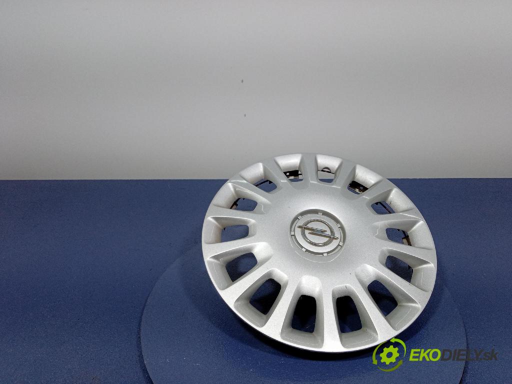 Opel Corsa 2007 puklica kola: 13211852