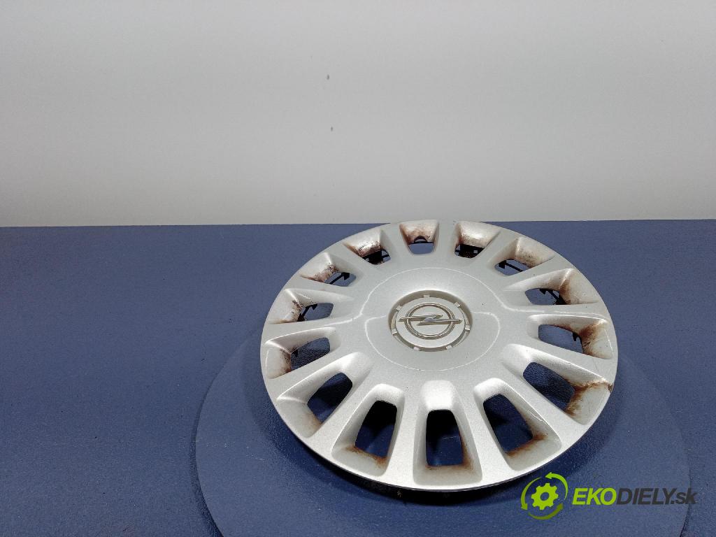 Opel Corsa 2007 puklica kola: 13211852