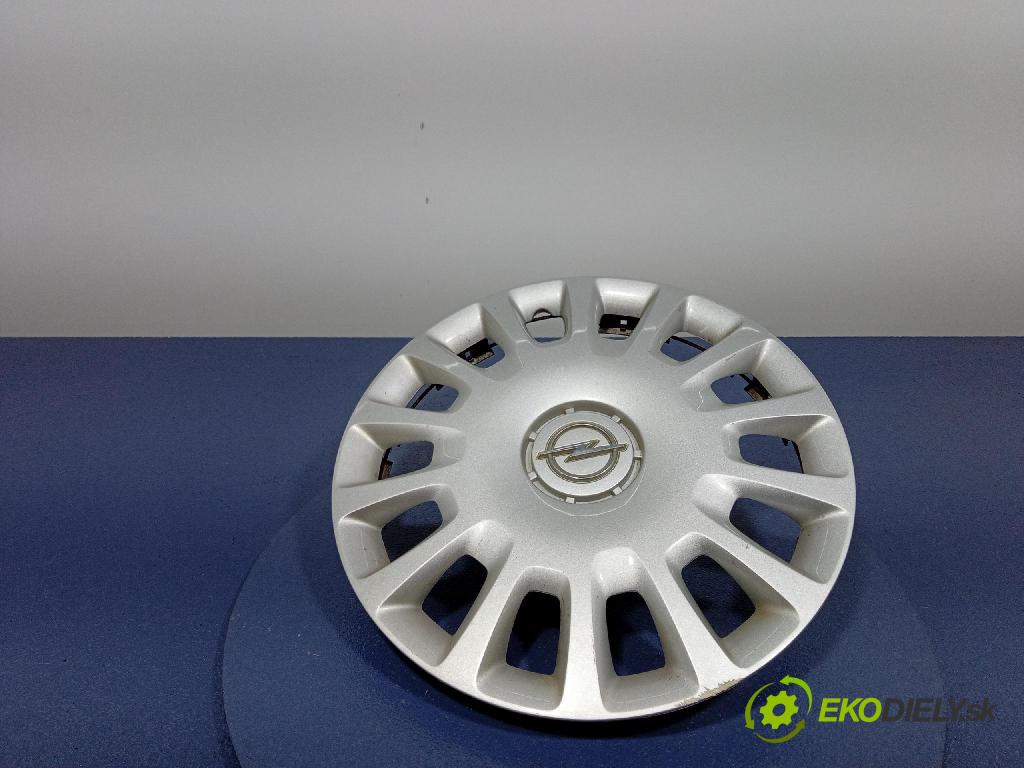 Opel Corsa 2007 puklica kola: 13211852