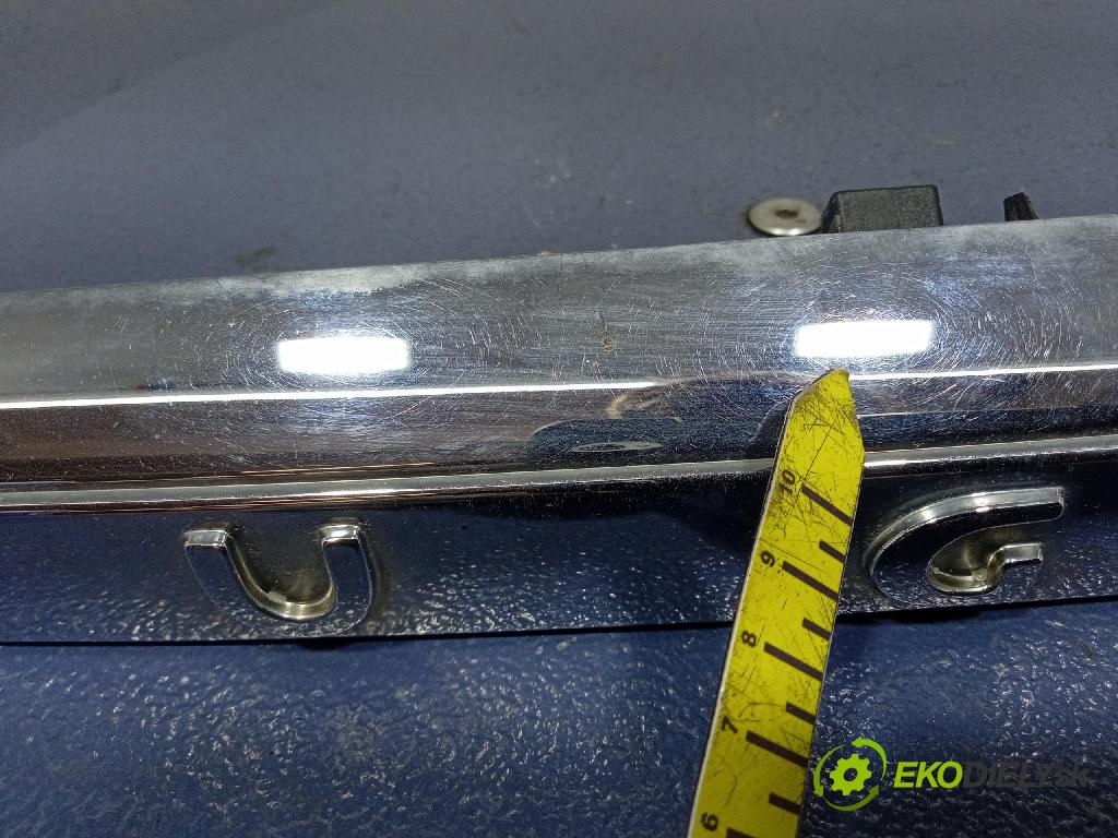Peugeot 407 2005 zaslepka: Zad: 9645271580