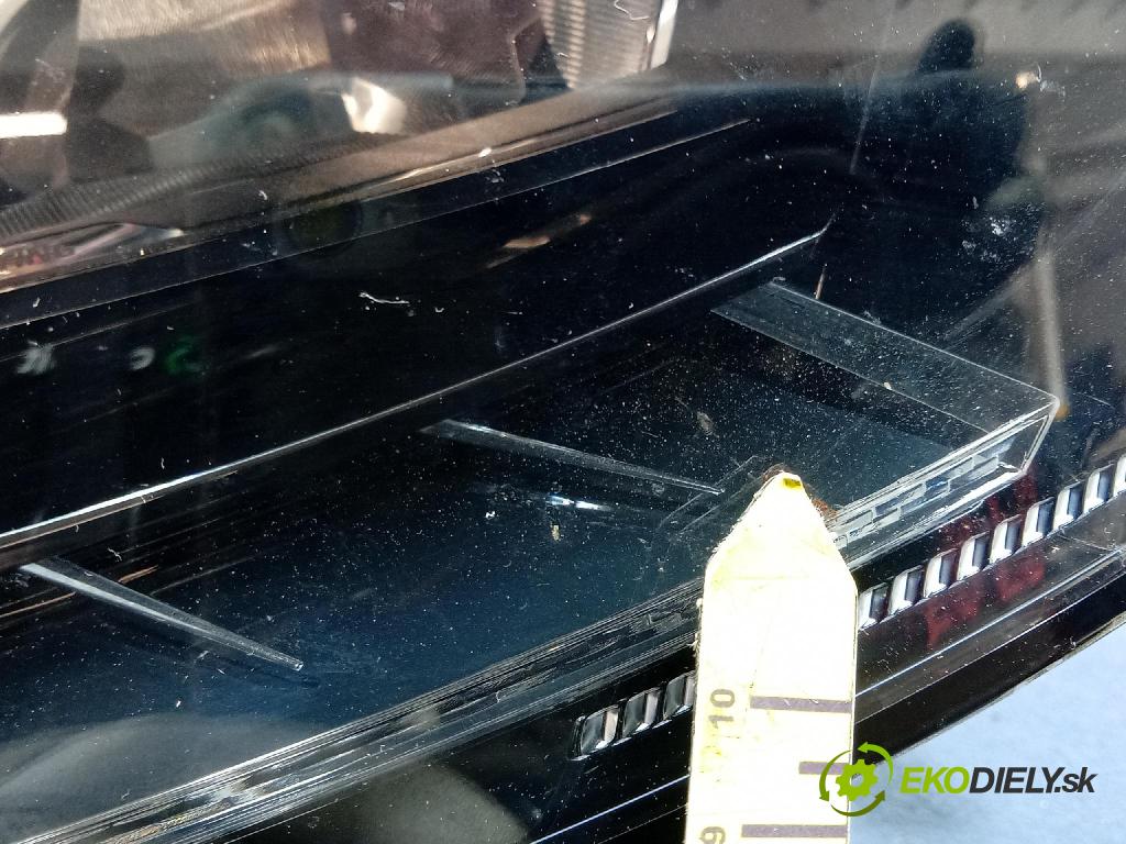 Skoda Kodiaq 0 světlo v pravo: 566941036