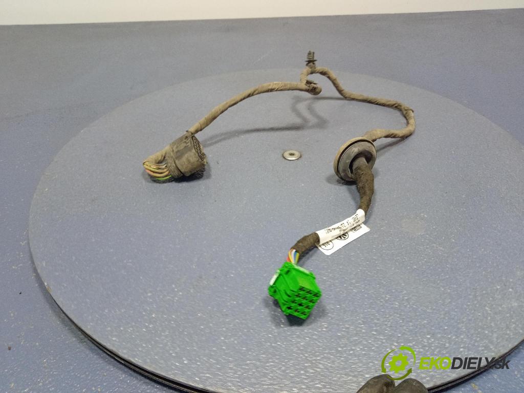 Porsche Cayenne s 2017 instalace Elektrický: 4M4971165A