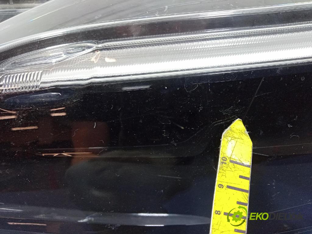 Toyota Yaris cross 0 světlo Levý: KOITO OD-312