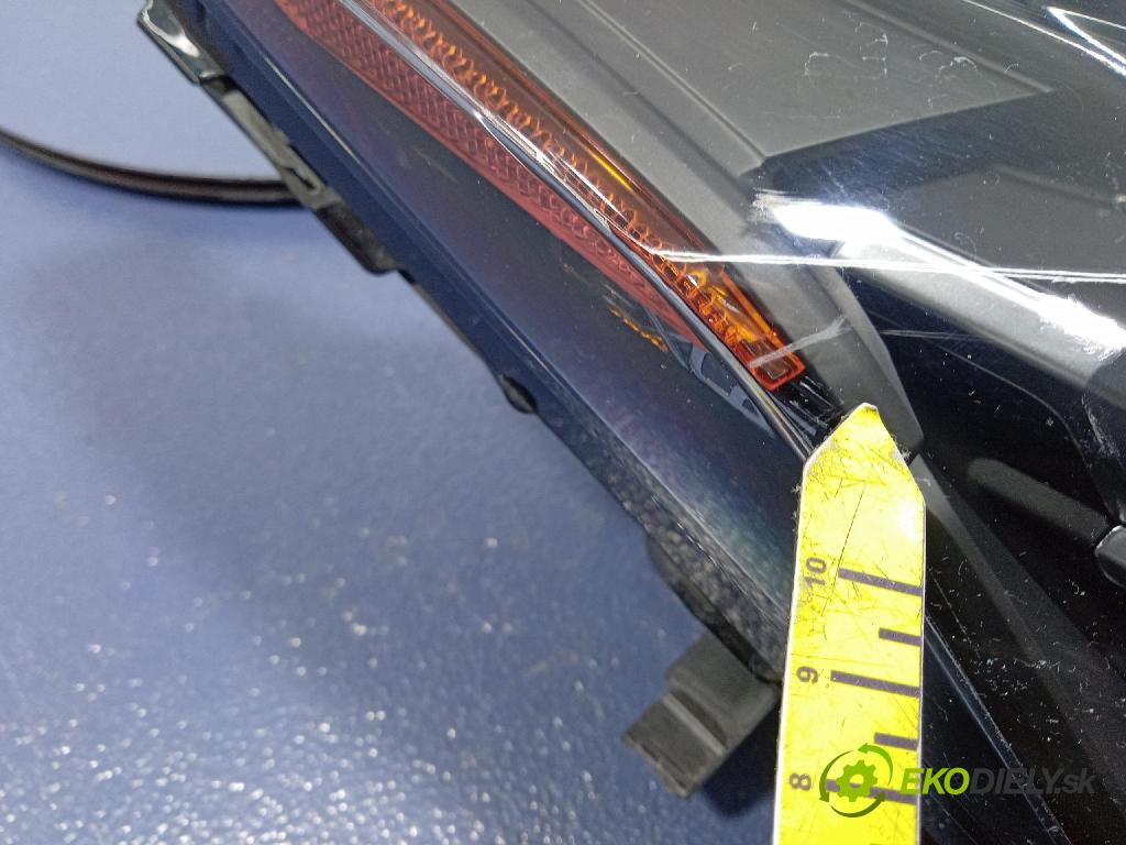 Lexus NX 0 světlo v pravo: 