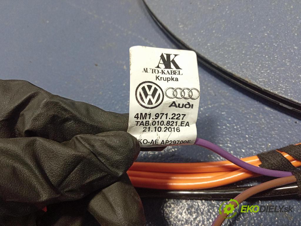 Porsche Cayenne s 2017 instalace Elektrický: 4M1971227