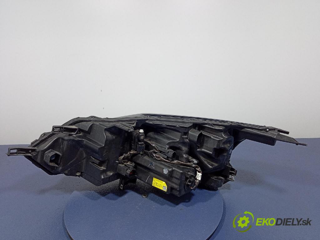 Nissan Qashqai 0 světlo v pravo: 100-8D02J