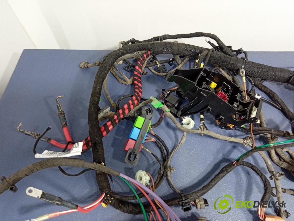 Porsche Cayenne s 2017 instalace Elektrický: 4M0971845BR