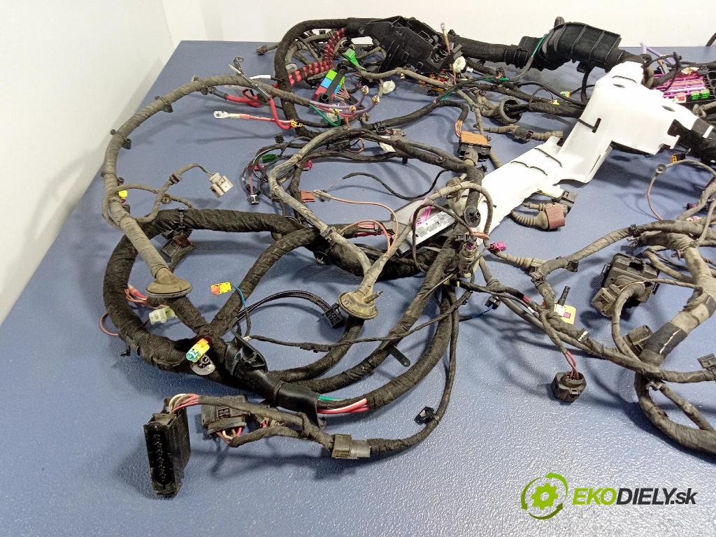 Porsche Cayenne s 2017 instalace Elektrický: 4M0971845BR