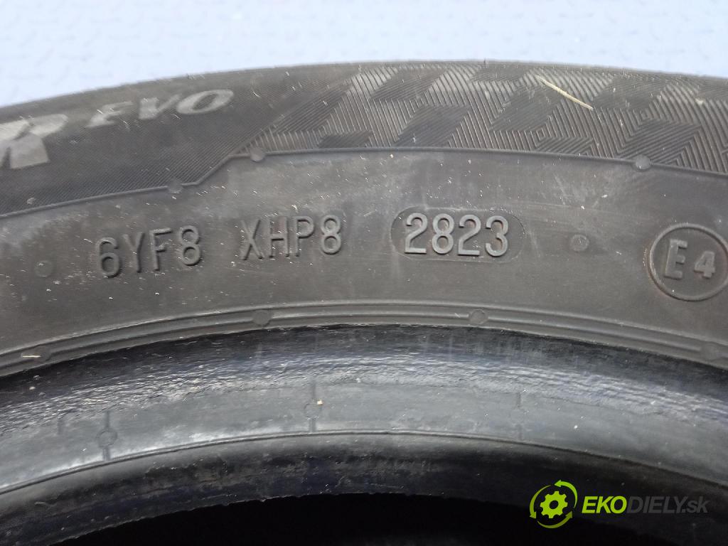 Opel Corsa 2010 pneumatiky: Víceúrovňové 4050496000288