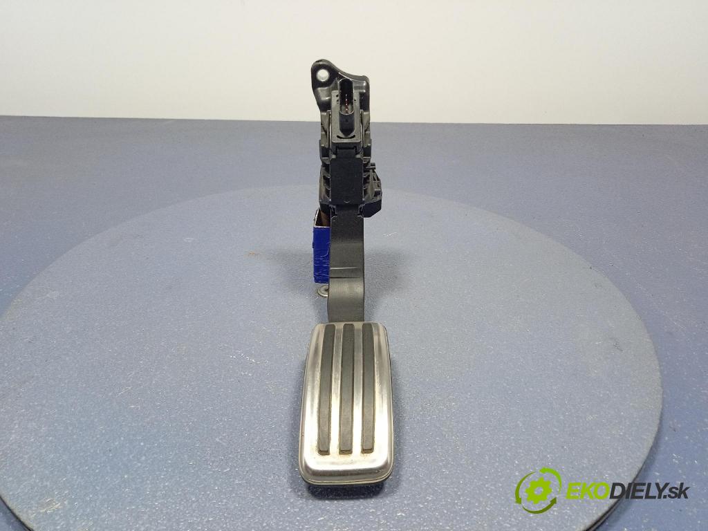 Porsche Cayenne s 2017 pedal Plyn: 8W1723523