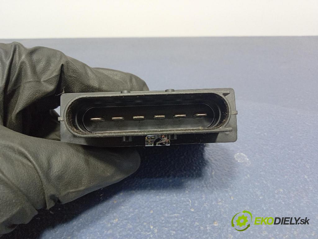 Porsche Cayenne s 2017 řídící jednotka 4M0906093N