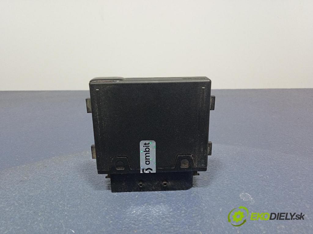 Porsche Cayenne s 2017 řídící jednotka 4M0906093N