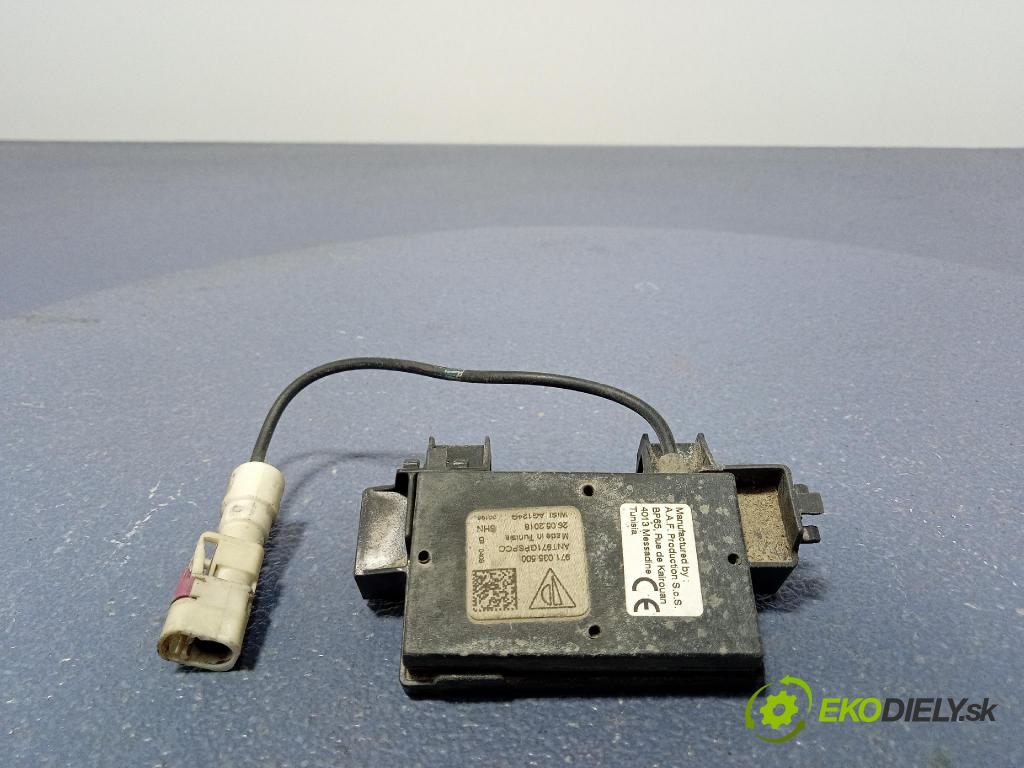 Porsche Cayenne s 2017 Antena 971035500