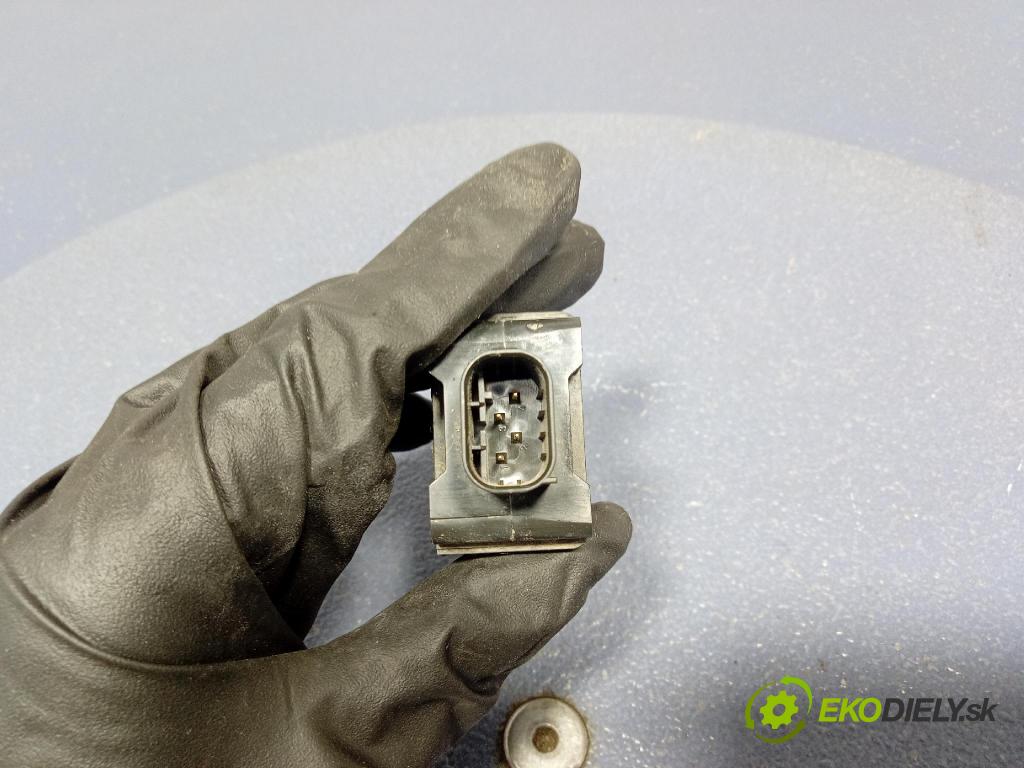 Porsche Cayenne 2017 snímač tlaku Pneumatiky: 4M0907273B