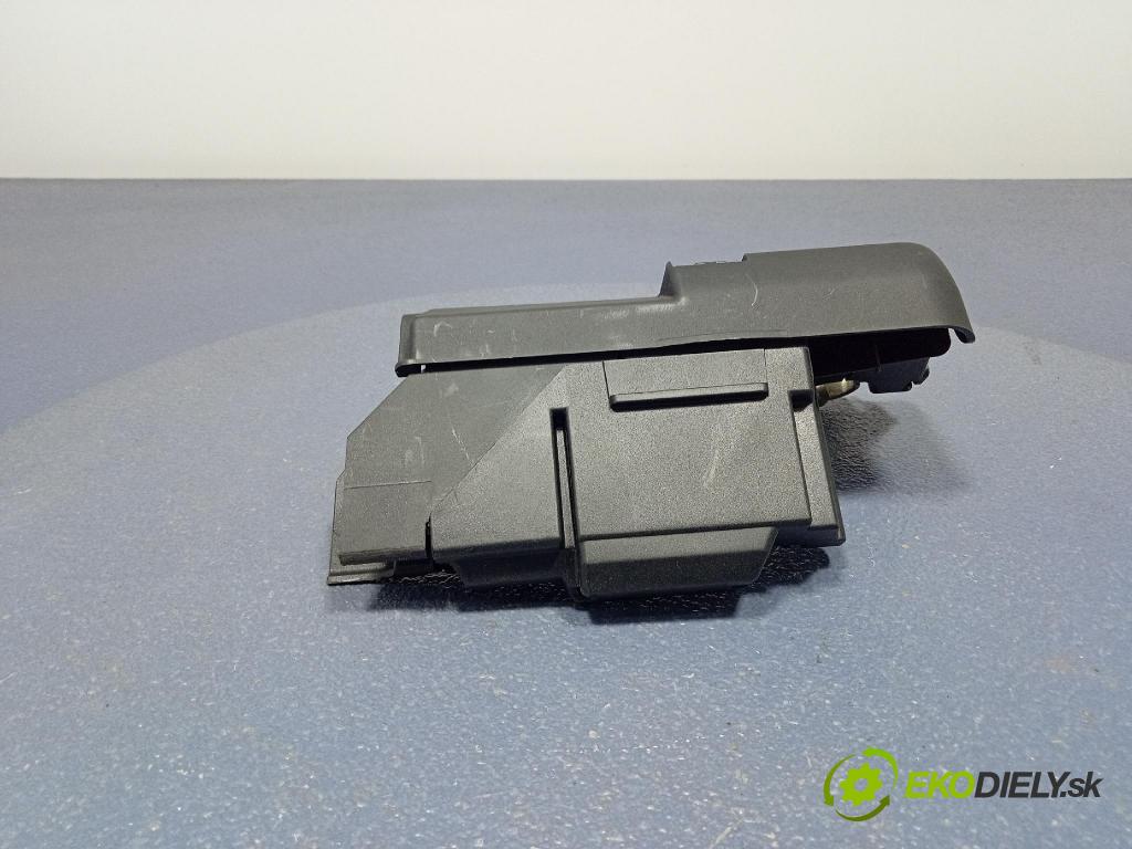 Porsche Cayenne s 2017 instalace Elektrický: 4N0915459A