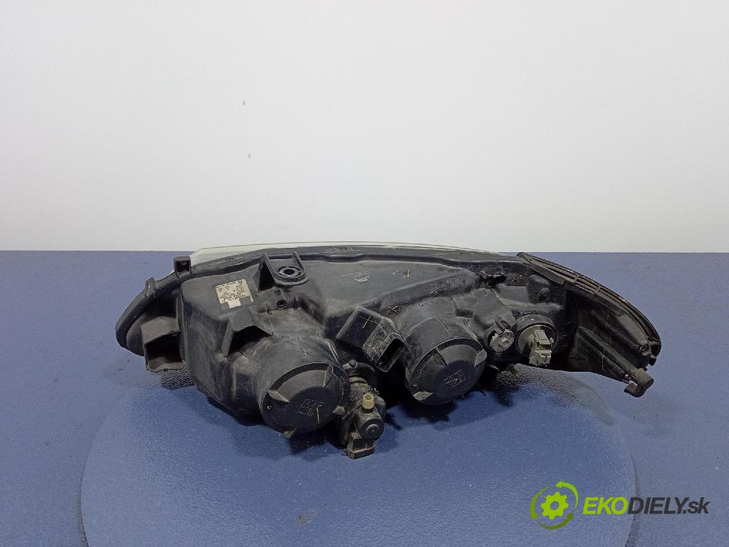 Nissan Almera 2003 světlo v pravo: 26010BN67A