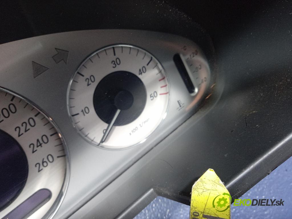 Mercedes E-klasa 2003 Přístrojová deska A2115407211