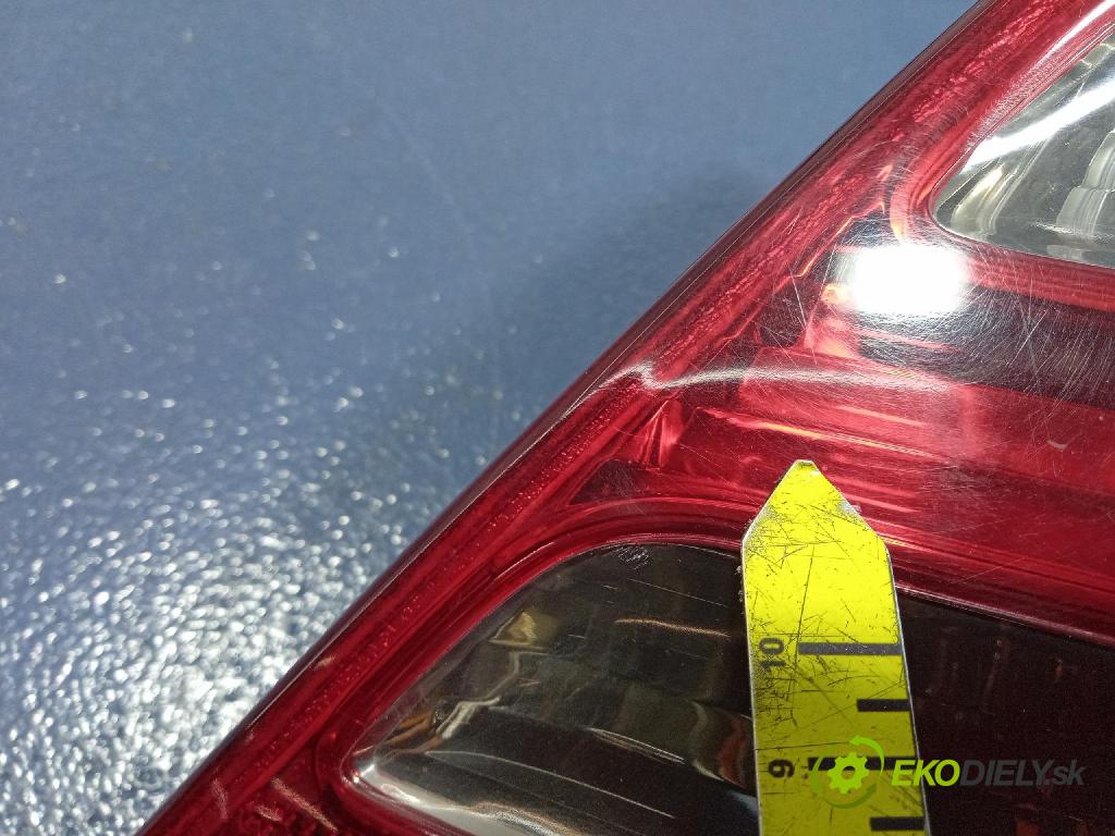 Mercedes E-klasa 2003 světlo Zad: Práva: Mimo: A2118200464