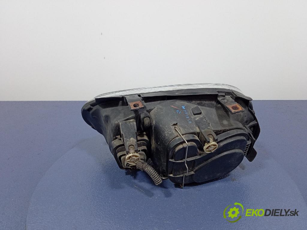 Vw Golf 1999 světlo v pravo: 20-5385