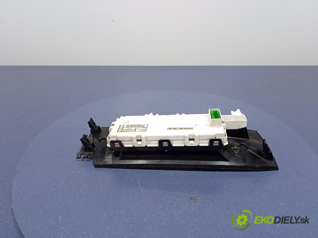 Honda Civic 2006 displej Radio / GPS HR0343022
