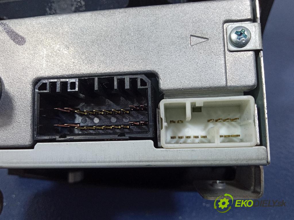 Honda Civic 2006 Radio I Navigace: 08A02-3F6-200
