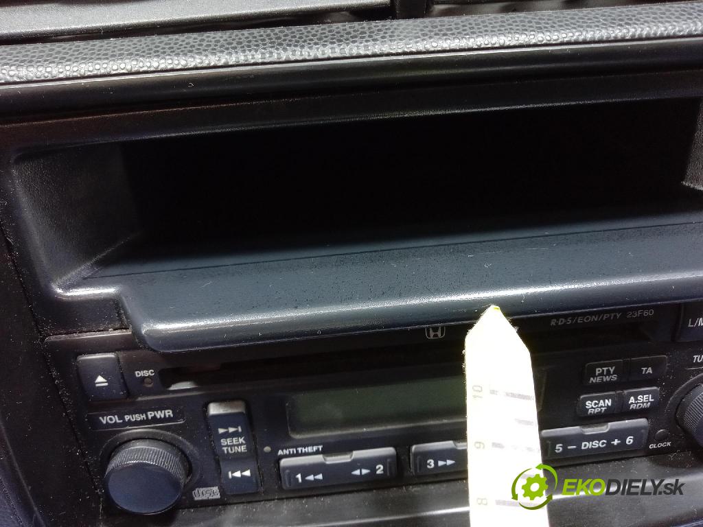 Honda Civic 2006 Radio I Navigace: 08A02-3F6-200